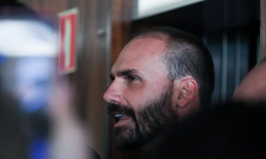 stf decide se eduardo bolsonaro sera condenado no processo do tarifaco