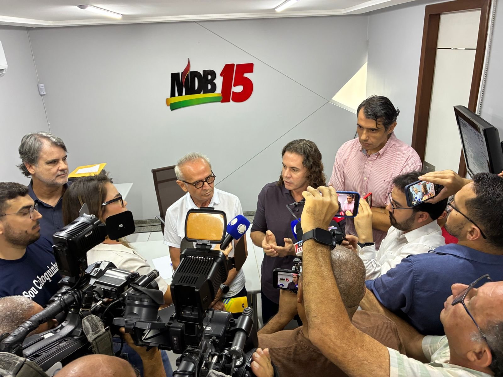 Veneziano enaltece “Caminhos para a Paraíba”, contribuição da Fundação Ulysses Guimarães para a proposta que o MDB apresentará nas eleições 2026