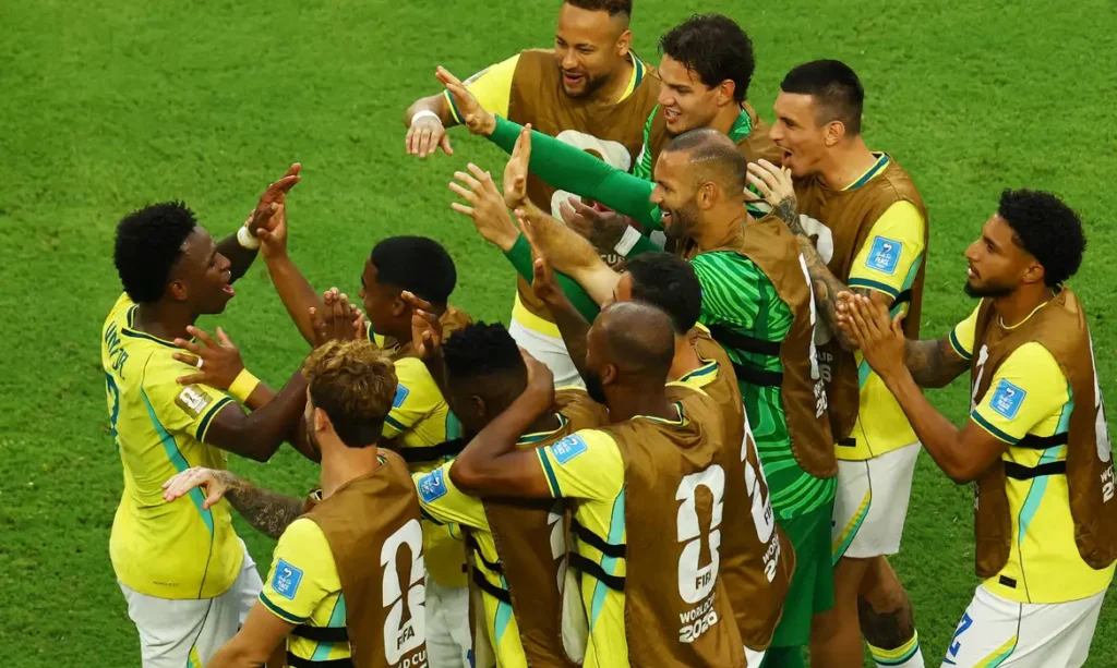 vini jr brilha e brasil se classifica em 1o com 3x0 sobre a escocia