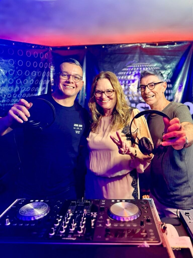 Assustado de Ruth Avelino celebra o vinil, nesta sexta, no Clube Cabo Branco 7 assustado de ruth avelino celebra o vinil nesta sexta no clube cabo branco