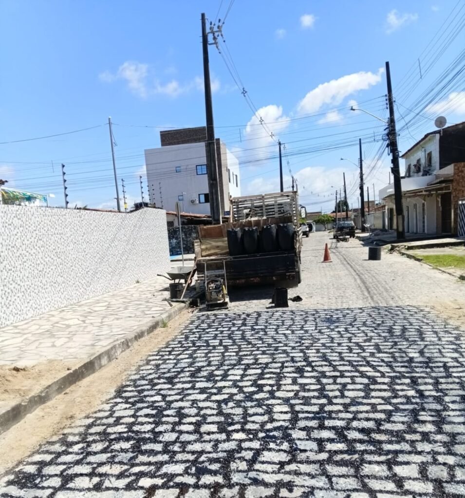 cuidados por toda a cidade seinfra realiza servicos de manutencao em 44 bairros de joao pessoa nesta quarta feira 1