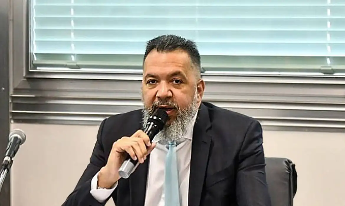 Ex-prefeito de Belford Roxo permanecerá preso à disposição da Justiça
