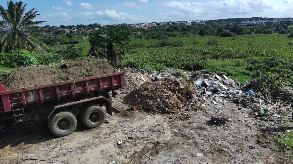 operacao integrada em joao pessoa resulta em flagrantes e prisao por descarte irregular de lixo e entulhos 12