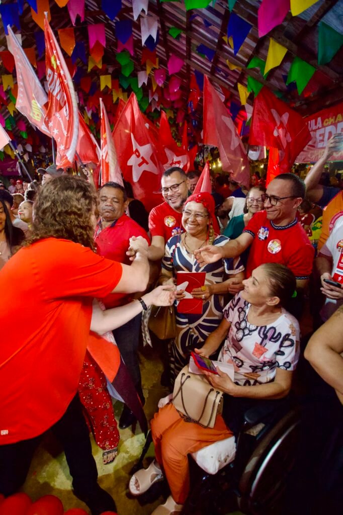 veneziano participa da convencao do pt e agradece ao presidente lula e aos militantes o apoio a sua reeleicao 3
