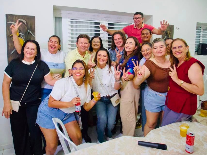 veneziano participa de atividades em cidades do sertao ao lado de cicero e andre gadelhae 3