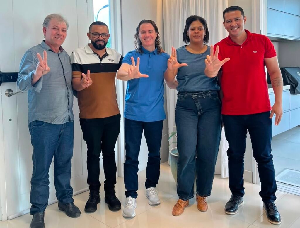 Veneziano recebe apoio de vereadores ligados ao deputado Chió e defende construção do Hospital Regional do Brejo 3 veneziano recebe apoio de vereadores ligados ao deputado chio e defende construcao do hospital regional do brejo
