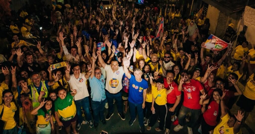 ao lado de romero rodrigues cicero se compromete com politicas publicas para o esporte no mutirao 2