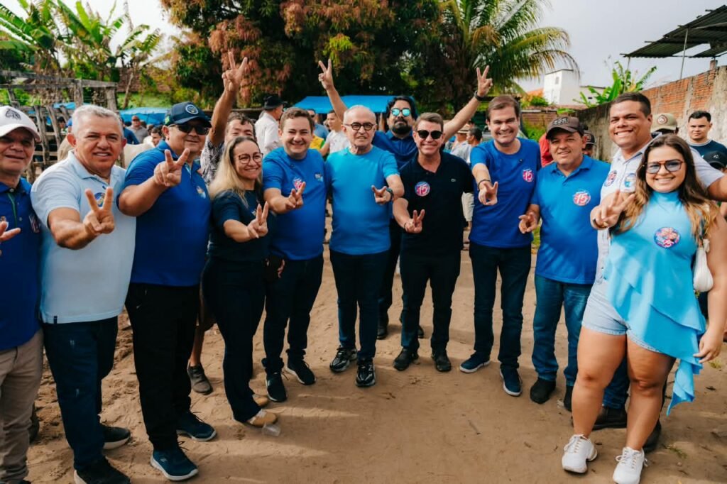ao lado do prefeito marcio cruz cicero inaugura comite em jacarau e se compromete com apoio aos municipios 3