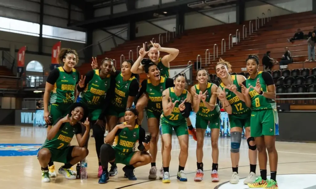 brasil vence chile na estreia do sul americano de basquete feminino