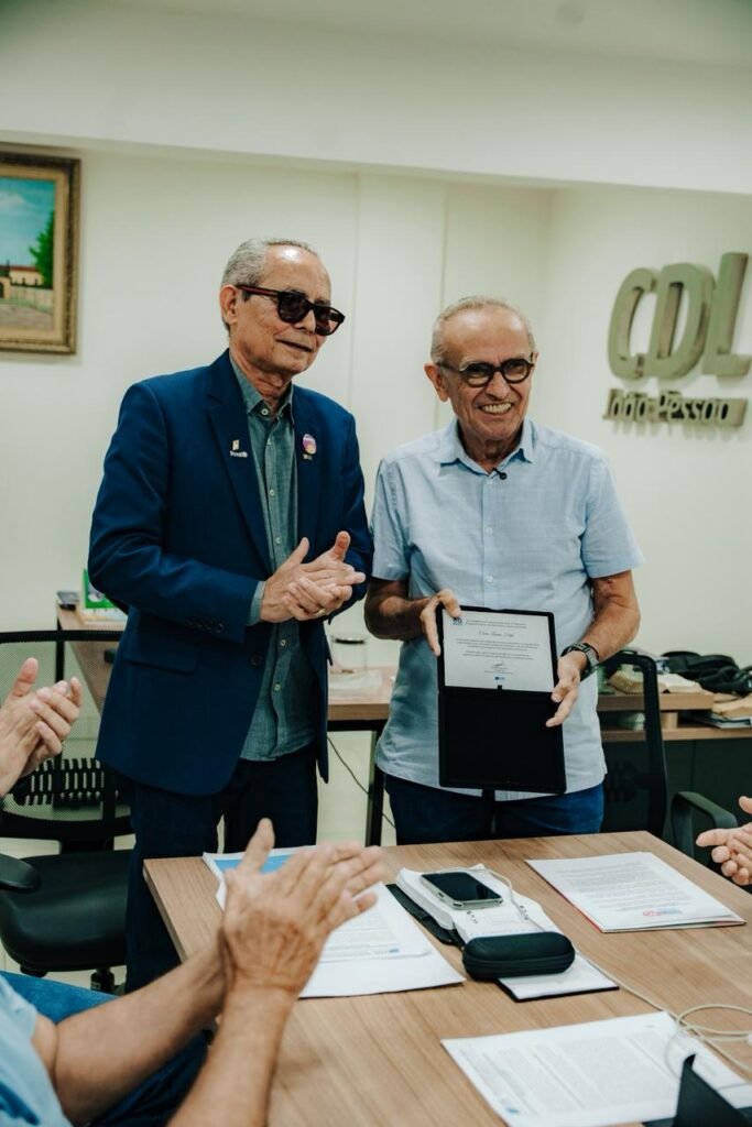 Cícero apresenta 15 compromissos ao setor produtivo e defende uma Paraíba com menos burocracia, mais liberdade e empregos 12 cicero apresenta 15 compromissos ao setor produtivo e defende uma paraiba com menos burocracia mais liberdade e empregos 3