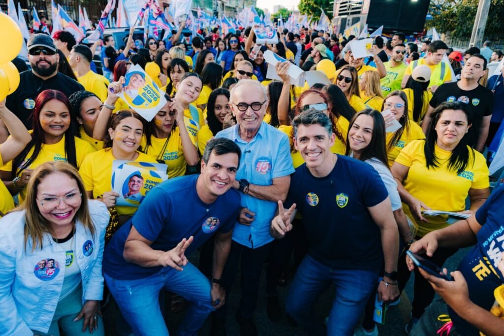 cicero diogo veneziano andre e romero puxam multidao em caminhada na zona leste de campina 6