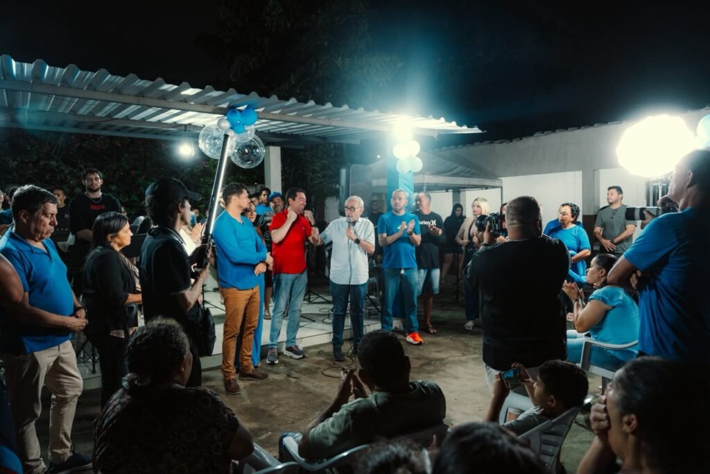 Cícero participa de plenárias em bairros da Capital e defende distribuição do crescimento do estado 6 cicero participa de plenarias em bairros da capital e defende distribuicao do crescimento do estado 1