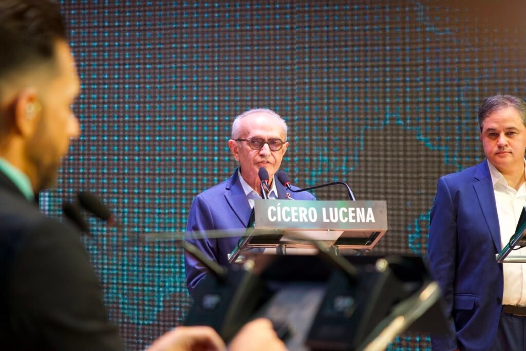 Cícero se destaca em primeiro debate e reforça compromisso com a segurança hídrica do Estado 3 cicero se destaca em primeiro debate e reforca compromisso com a seguranca hidrica do estado