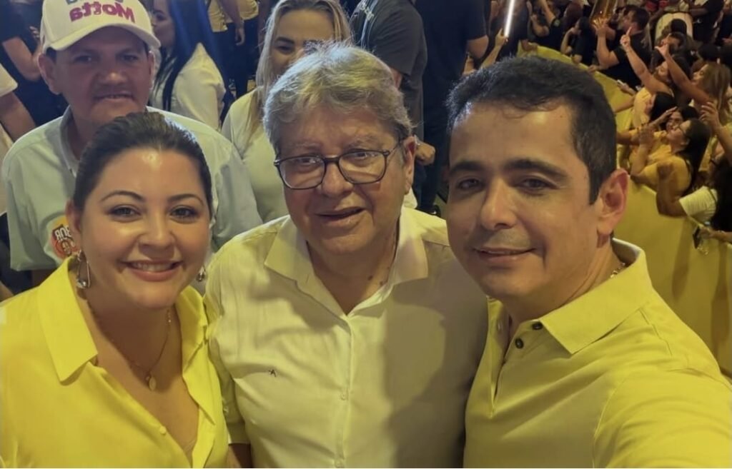 em convencao historica na paraiba flavio e aline moreira reforcam apoio a continuidade do atual projeto politico no estado 3
