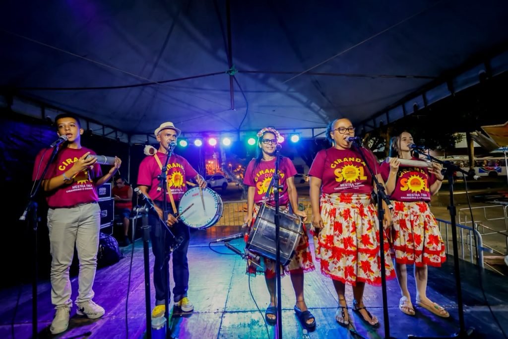 Festa das Neves abre programação de cultura popular com circo e ciranda no Parque Solon de Lucena