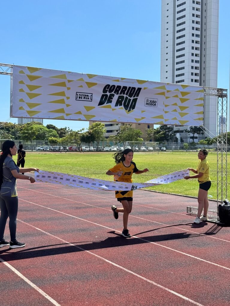 instituto futebol de rua promove final do projeto corrida de rua em parceria com prefeitura de jp