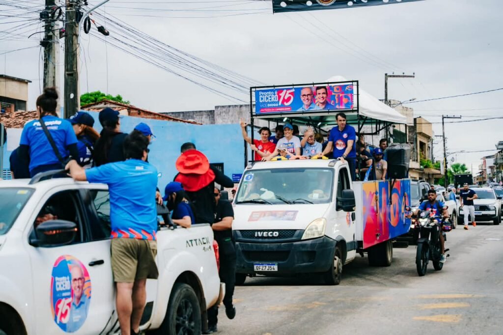 onda azul percorre litoral norte e brejo e amplia forca politica de cicero na disputa pelo governo da paraiba 16