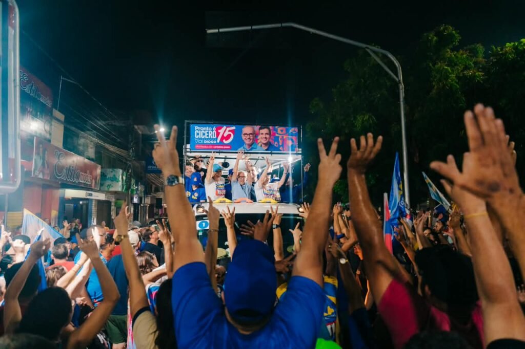 onda azul percorre litoral norte e brejo e amplia forca politica de cicero na disputa pelo governo da paraiba 24