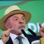 Atitude irresponsável, diz Lula após revogação de visto de embaixadora