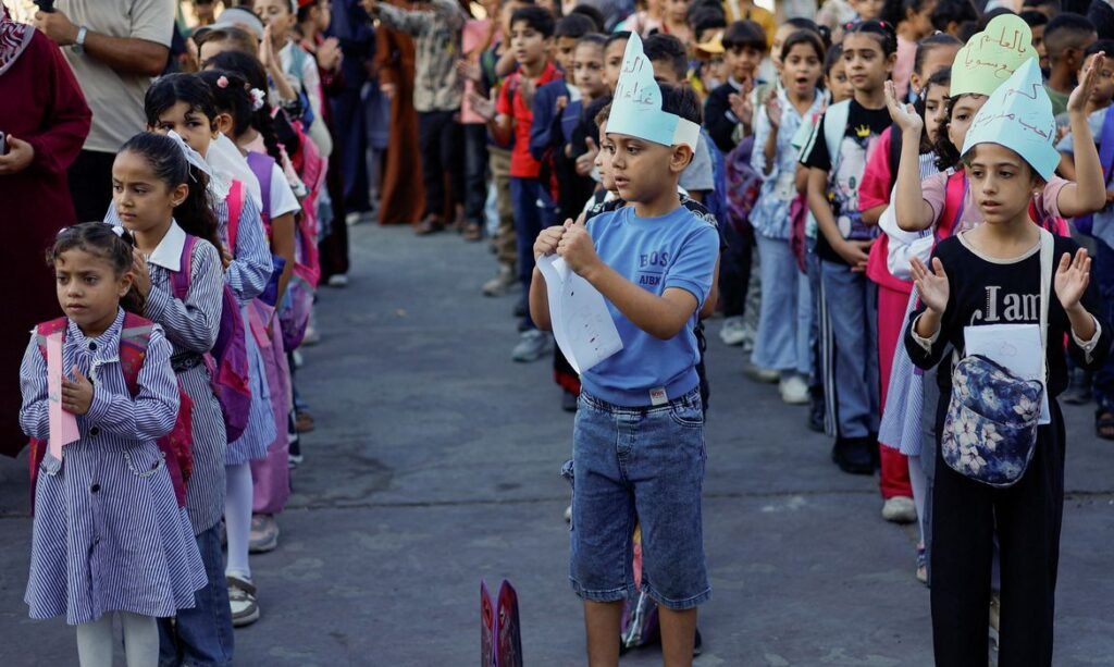 alunos voltam as aulas presenciais em gaza depois de tres anos