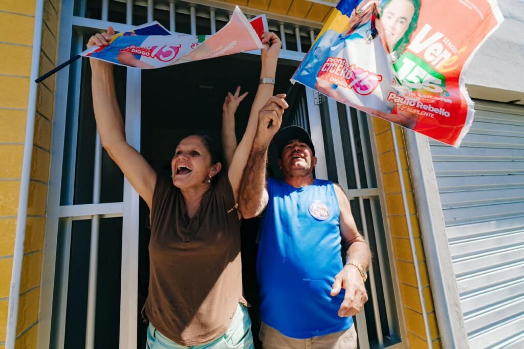 caravana 15 leva multidoes e reforca compromisso com o futuro da paraiba em maratona pelo agreste 14