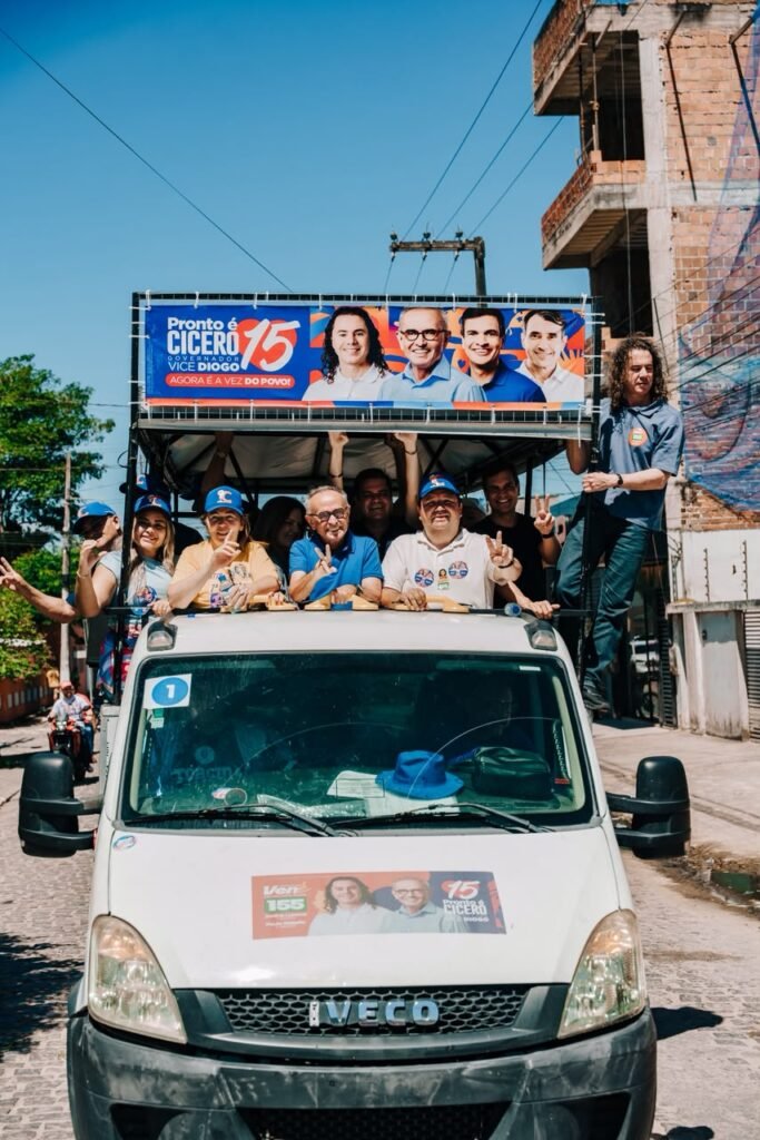 caravana 15 leva multidoes e reforca compromisso com o futuro da paraiba em maratona pelo agreste 16