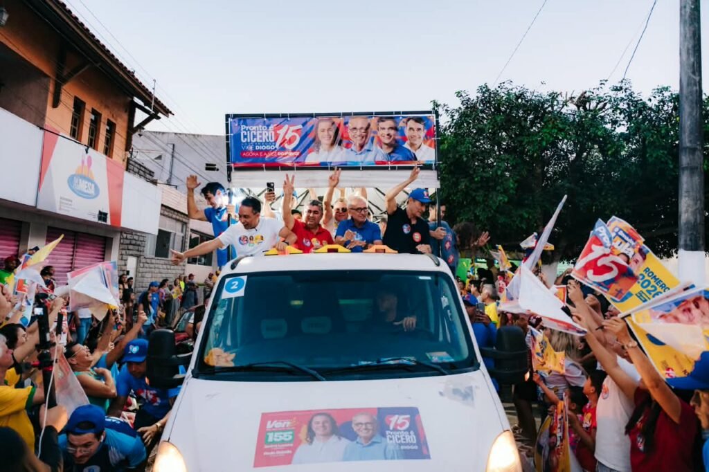 caravana 15 leva multidoes e reforca compromisso com o futuro da paraiba em maratona pelo agreste 2