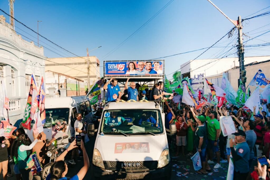 caravana 15 leva multidoes e reforca compromisso com o futuro da paraiba em maratona pelo agreste 29