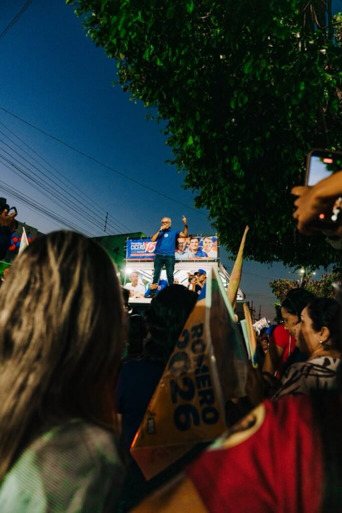 caravana 15 leva multidoes e reforca compromisso com o futuro da paraiba em maratona pelo agreste 8