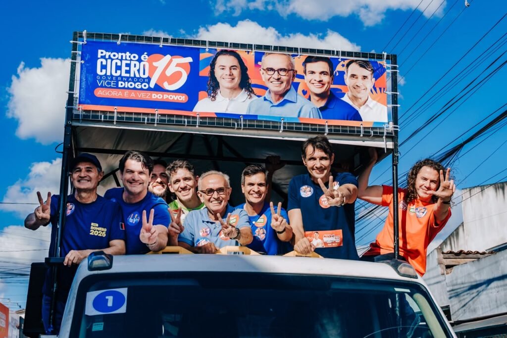 cicero diogo romero veneziano dr jhony e pedro reunem forcas em grande carreata por campina grande