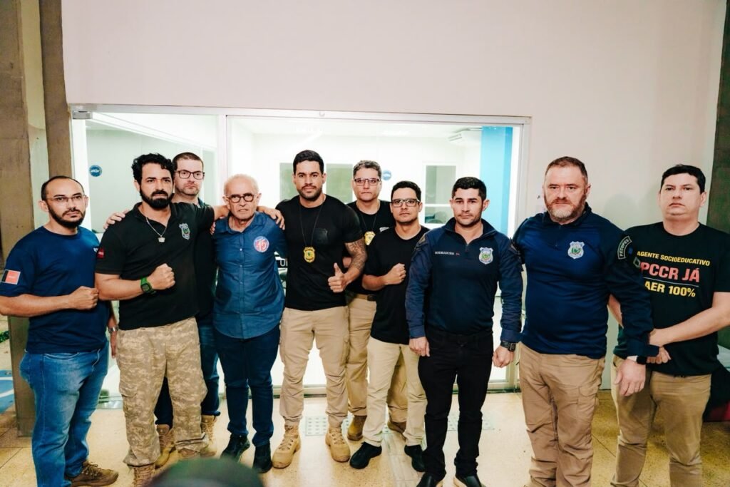 cicero diz que estado falha no combate a violencia e garante concursos e melhor salario do nordeste as forcas de seguranca 3
