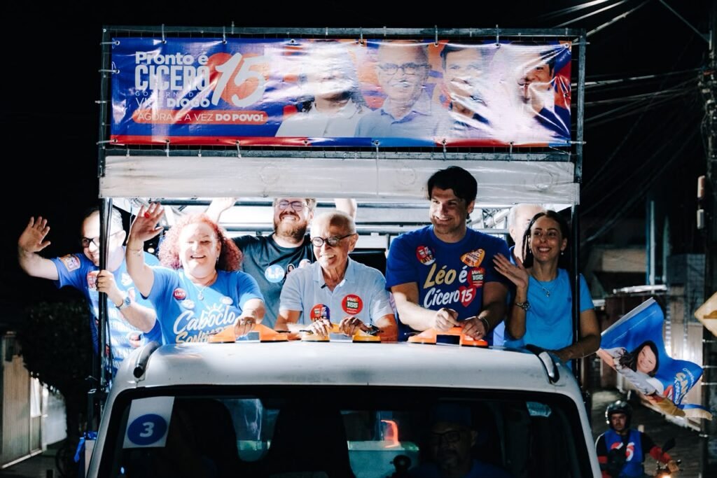cicero leva onda azul a zona oeste da capital e defende valorizacao da juventude 4