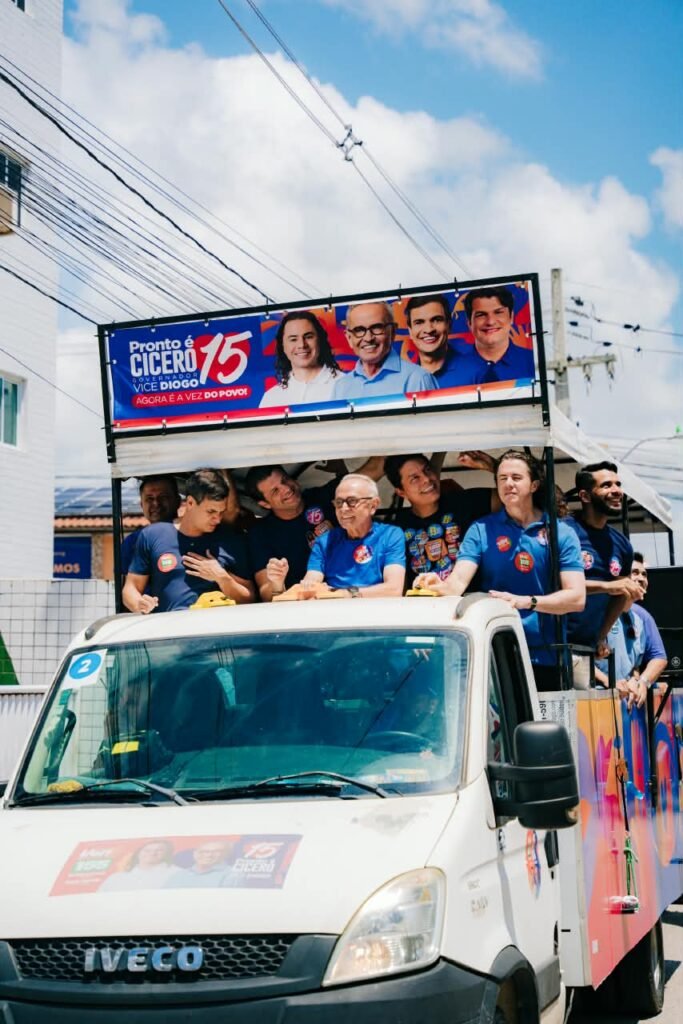 cicero lucena leva onda azul ao valentina figueiredo com a caravana 15 e participa de plenarias na capital 2
