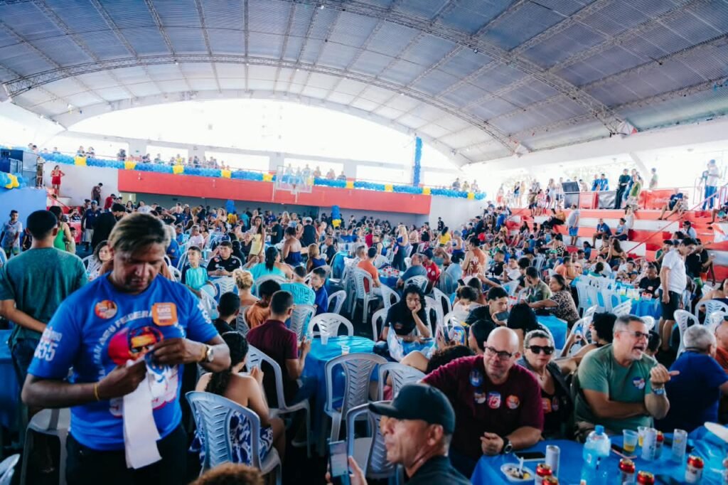 cicero lucena leva onda azul ao valentina figueiredo com a caravana 15 e participa de plenarias na capital 9