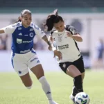 Corinthians vence Cruzeiro e fica a um empate das semifinais