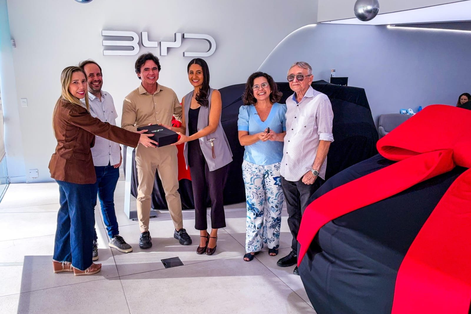Corretoras premiadas no Celebra Corretor JP recebem carros elétricos BYD