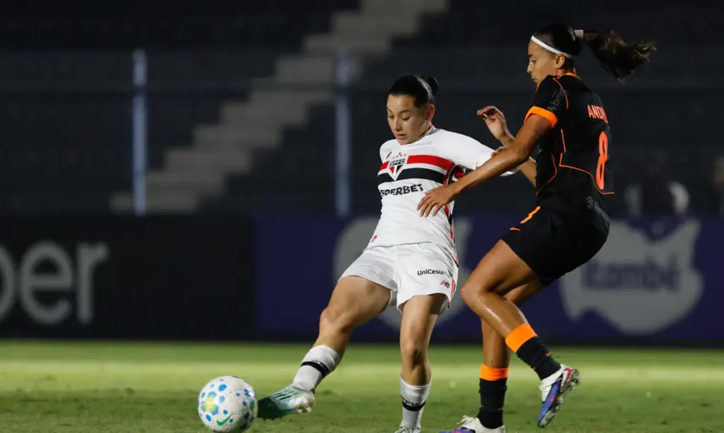 dois anos depois corinthians e sao paulo decidem brasileiro feminino