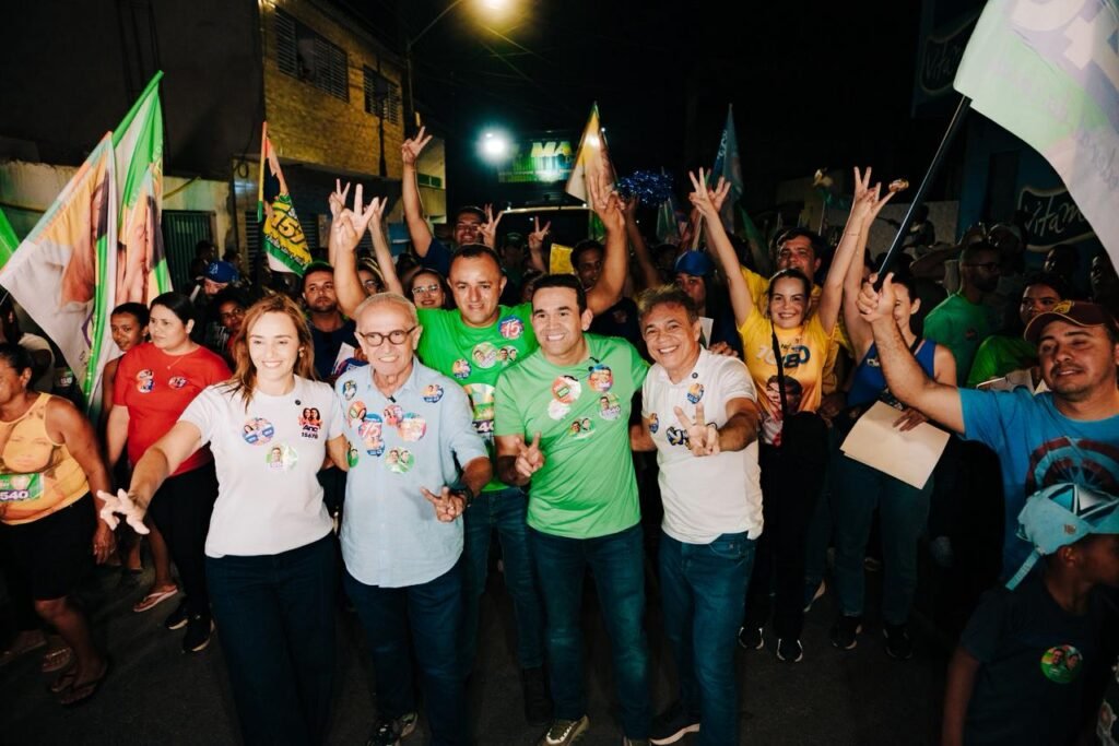 em campina cicero garante escola estadual e upa para o aluizio campos ao lado de romero e arrasta multidao no mutirao com dr jhony 2