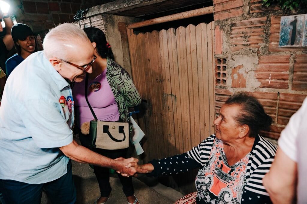 em campina cicero garante escola estadual e upa para o aluizio campos ao lado de romero e arrasta multidao no mutirao com dr jhony 3