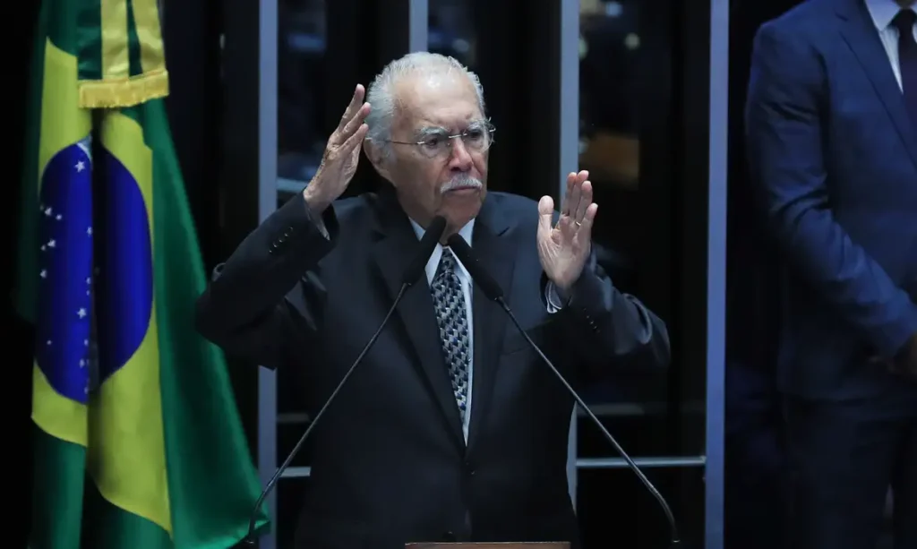 ex presidente jose sarney e internado com quadro de pneumonia