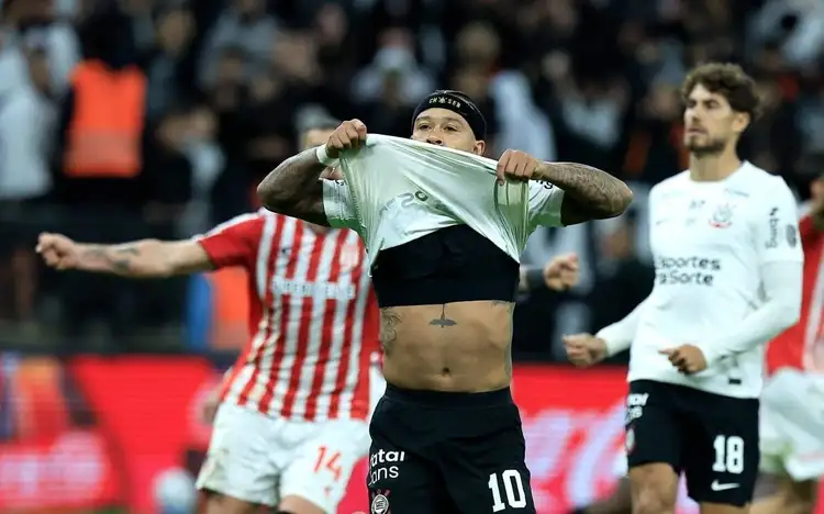 R$ 1,3 mi por jogo: o custo de Memphis Depay ao Corinthians