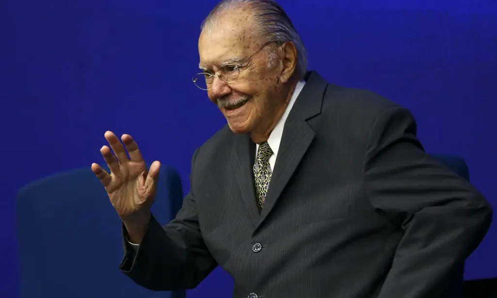 sarney e internado no sirio libanes para tratar pneumonia