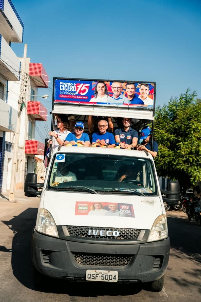 serra de teixeira vira uma onda azul e cicero fortalece projeto de mudanca na paraiba 12
