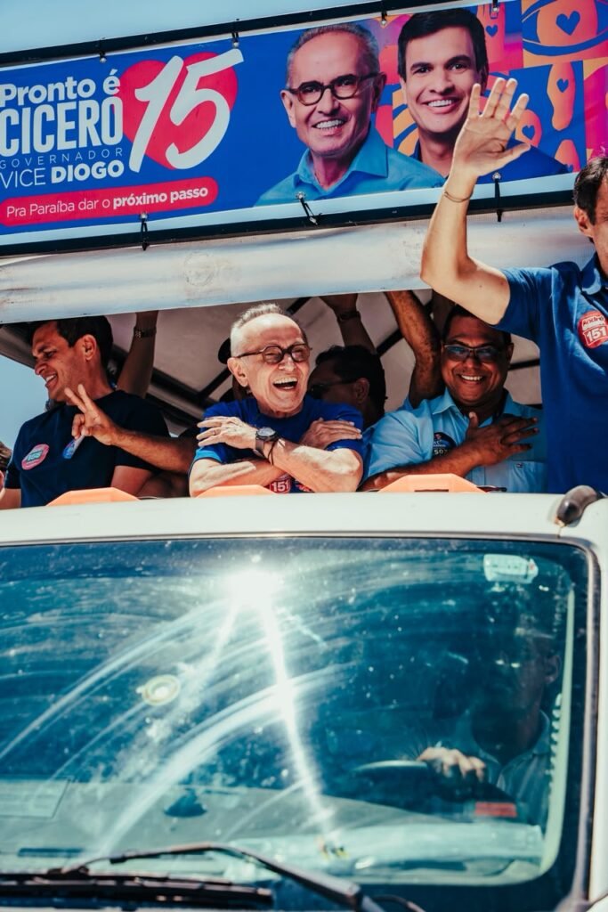 serra de teixeira vira uma onda azul e cicero fortalece projeto de mudanca na paraiba 5
