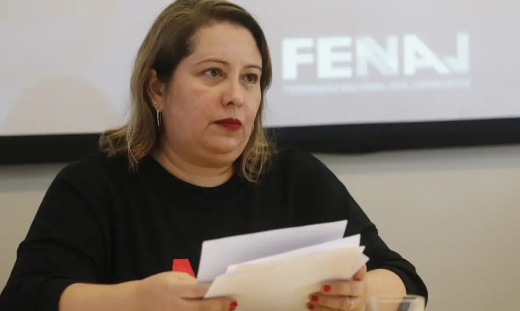 tiktokizacao e crise sufocam propostas de campanha diz fenaj