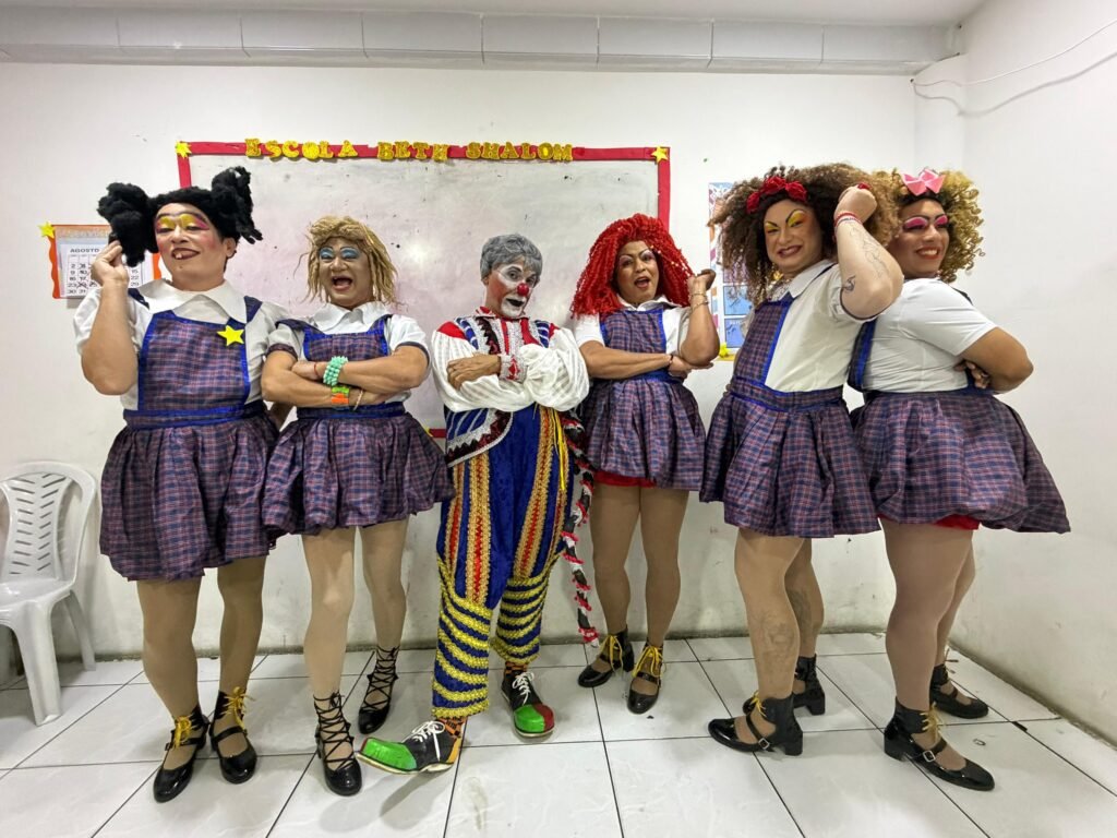 uma sala de aula bem diferente chega nos 12 e 13 de setembro as 20h no teatro paulo pontes com pastoril profano com a prova final