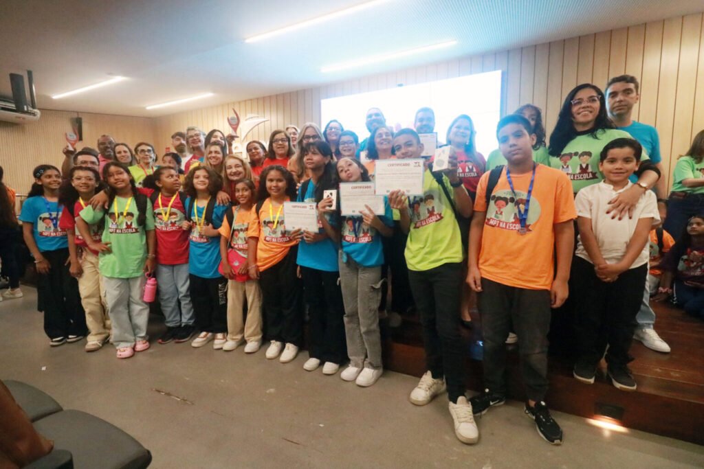 alunos da rede municipal de joao pessoa sao premiados em concurso de combate ao trabalho infantil