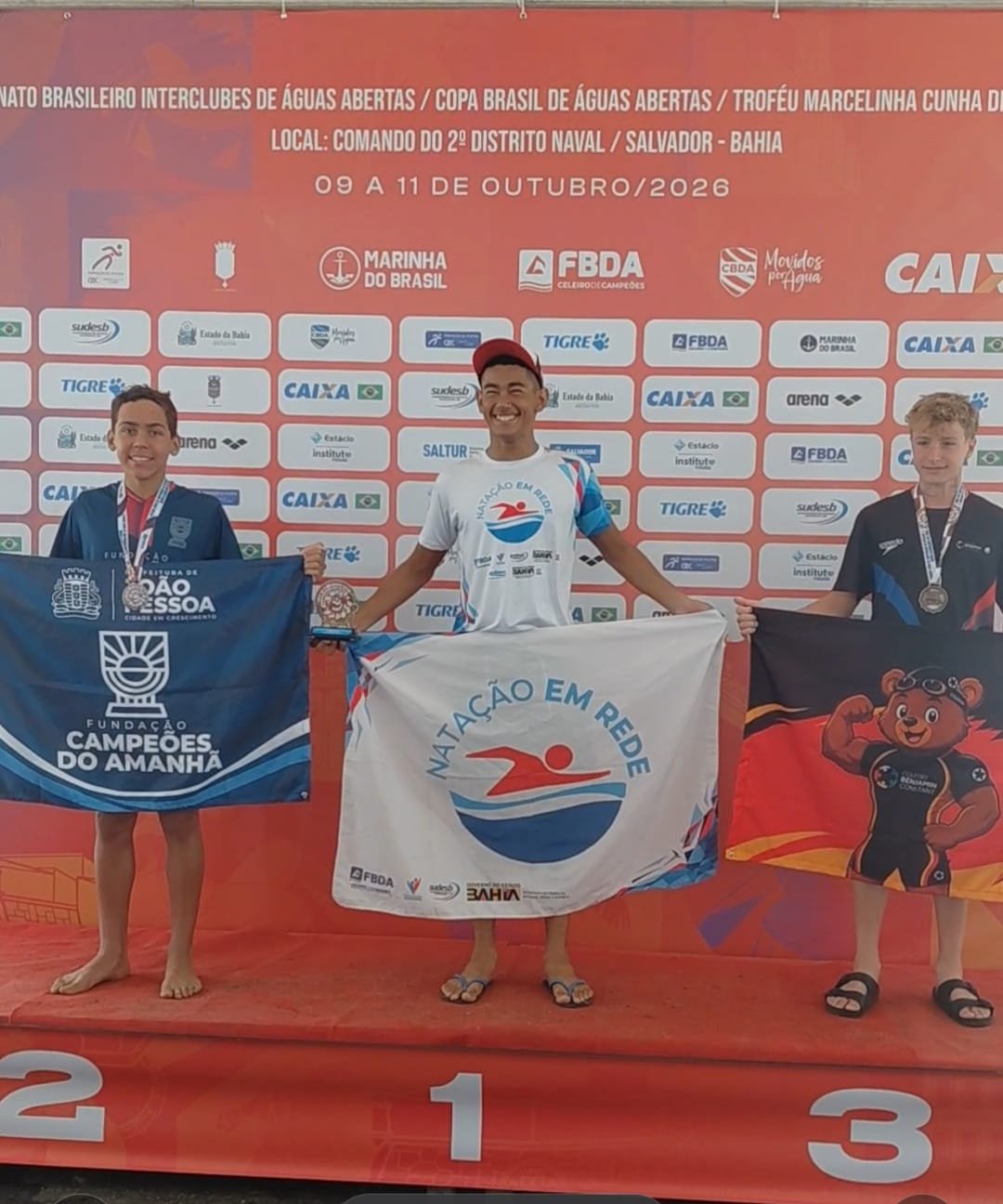 campeoes do amanha conquista tres medalhas na copa brasil e no brasileiro de aguas abertas