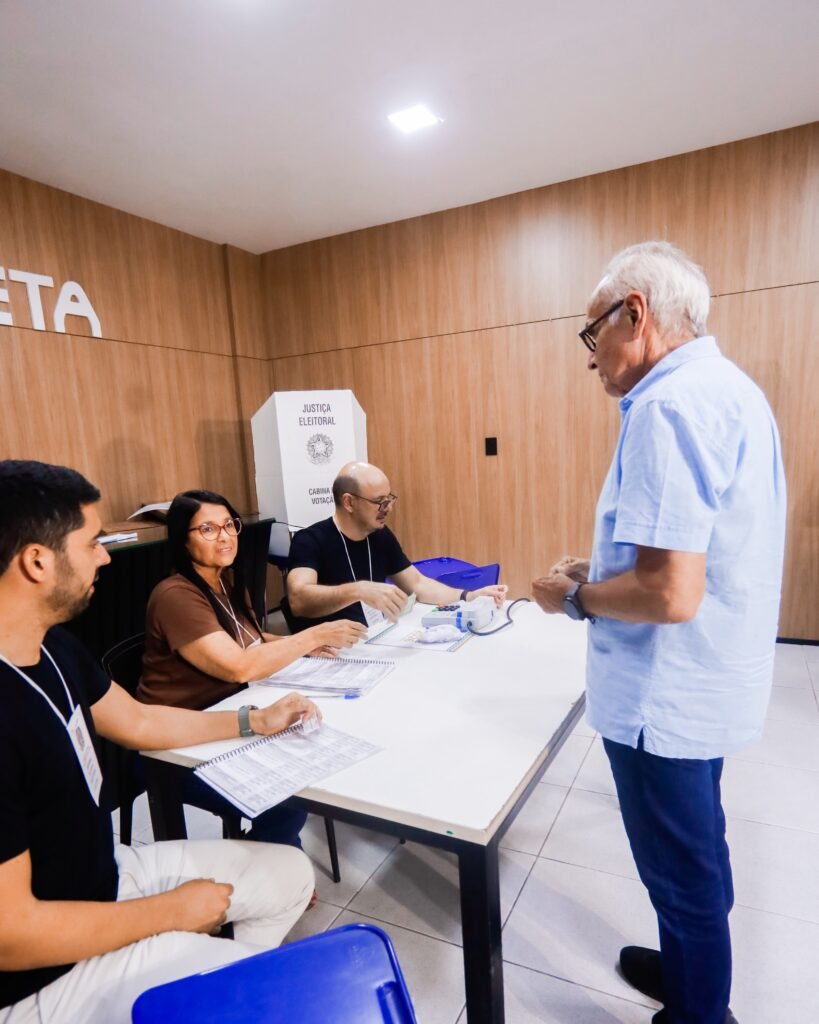 cicero vota em joao pessoa e reforca confianca em vitoria no segundo turno 1
