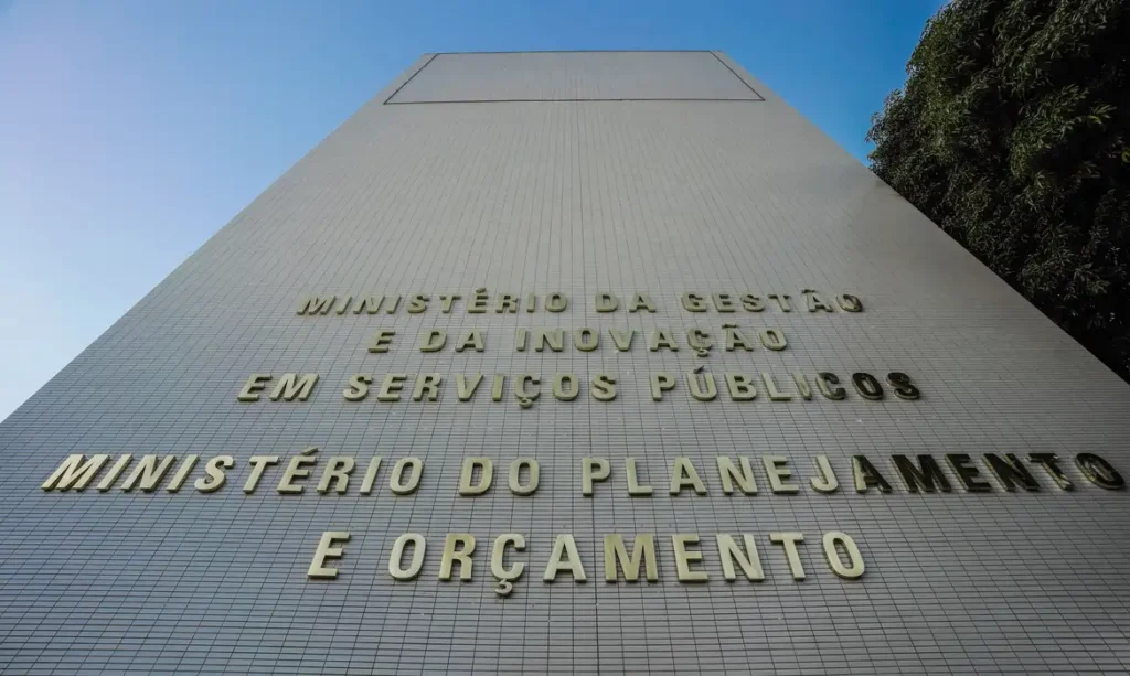 governo libera r 52 bilhoes para reforcar assistencia social e saude